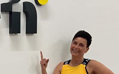 Golfschwungvorbereitung mit Fitnesstrainerin Sonja Saar